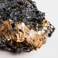 Rutile in Hematite