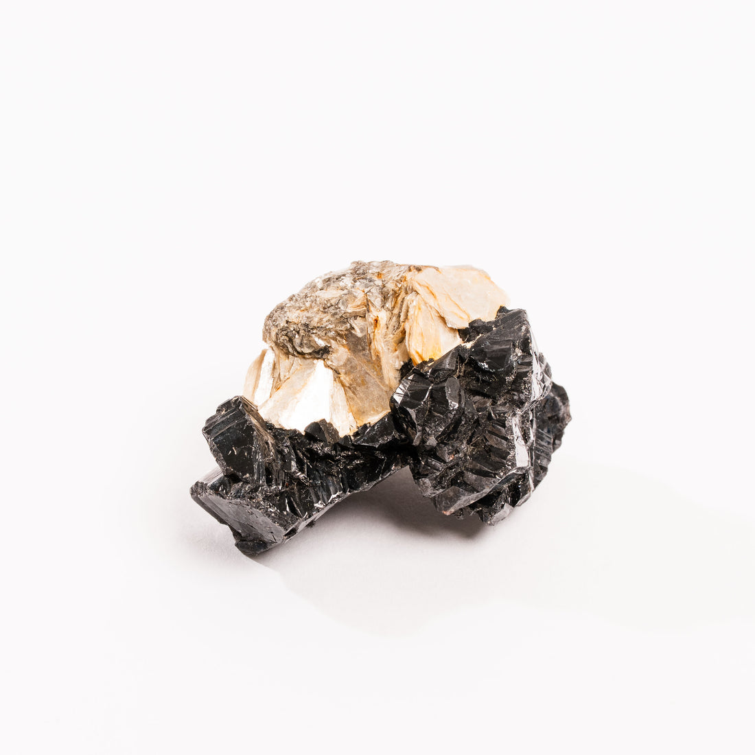 Cassiterite on Mica
