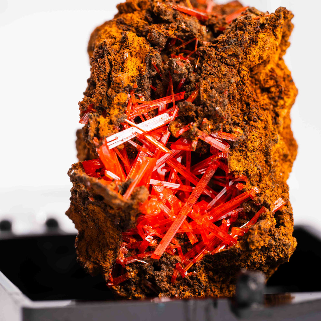 Crocoite- Cluster