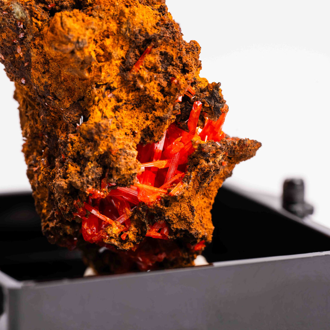 Crocoite- Cluster