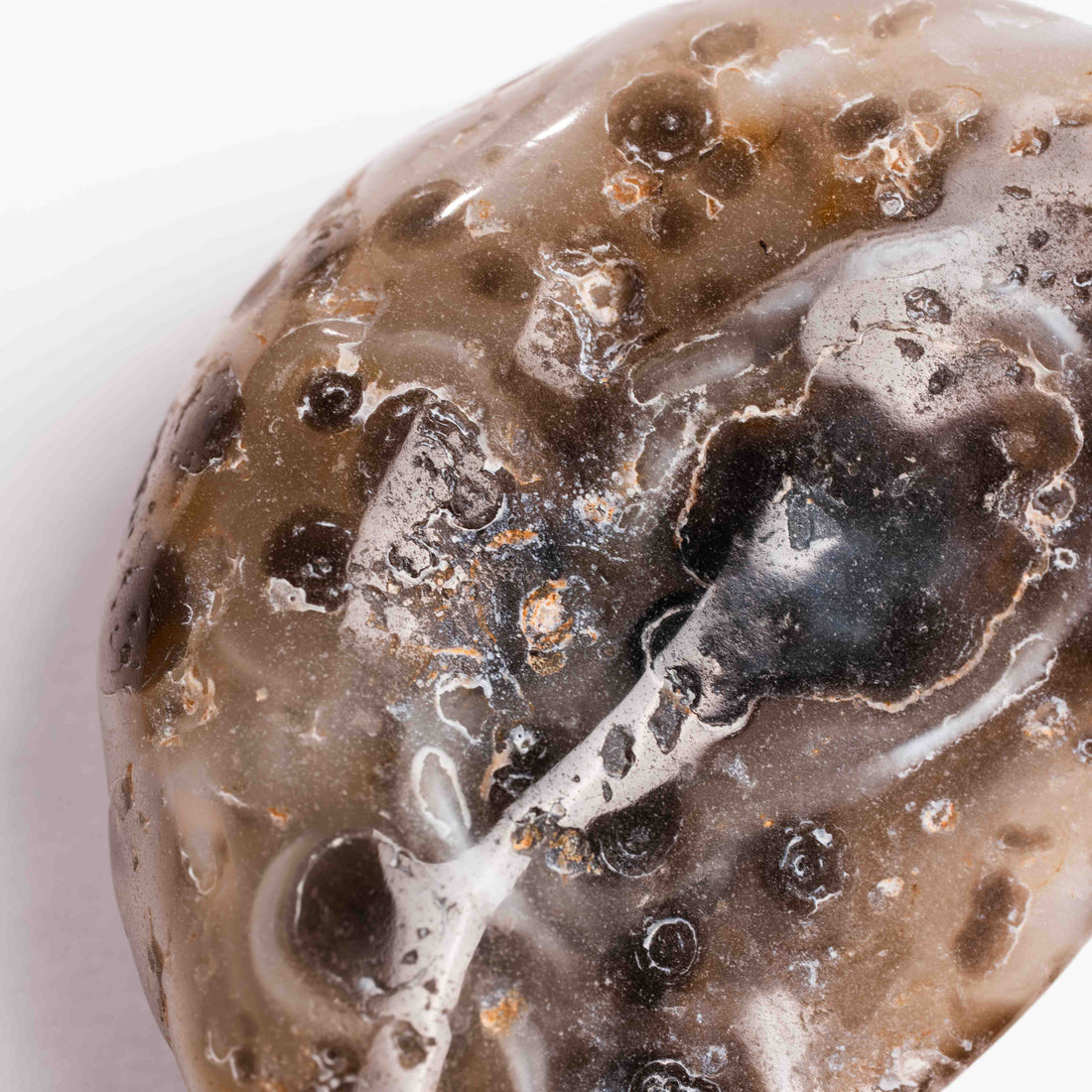 Agate, Enhydro