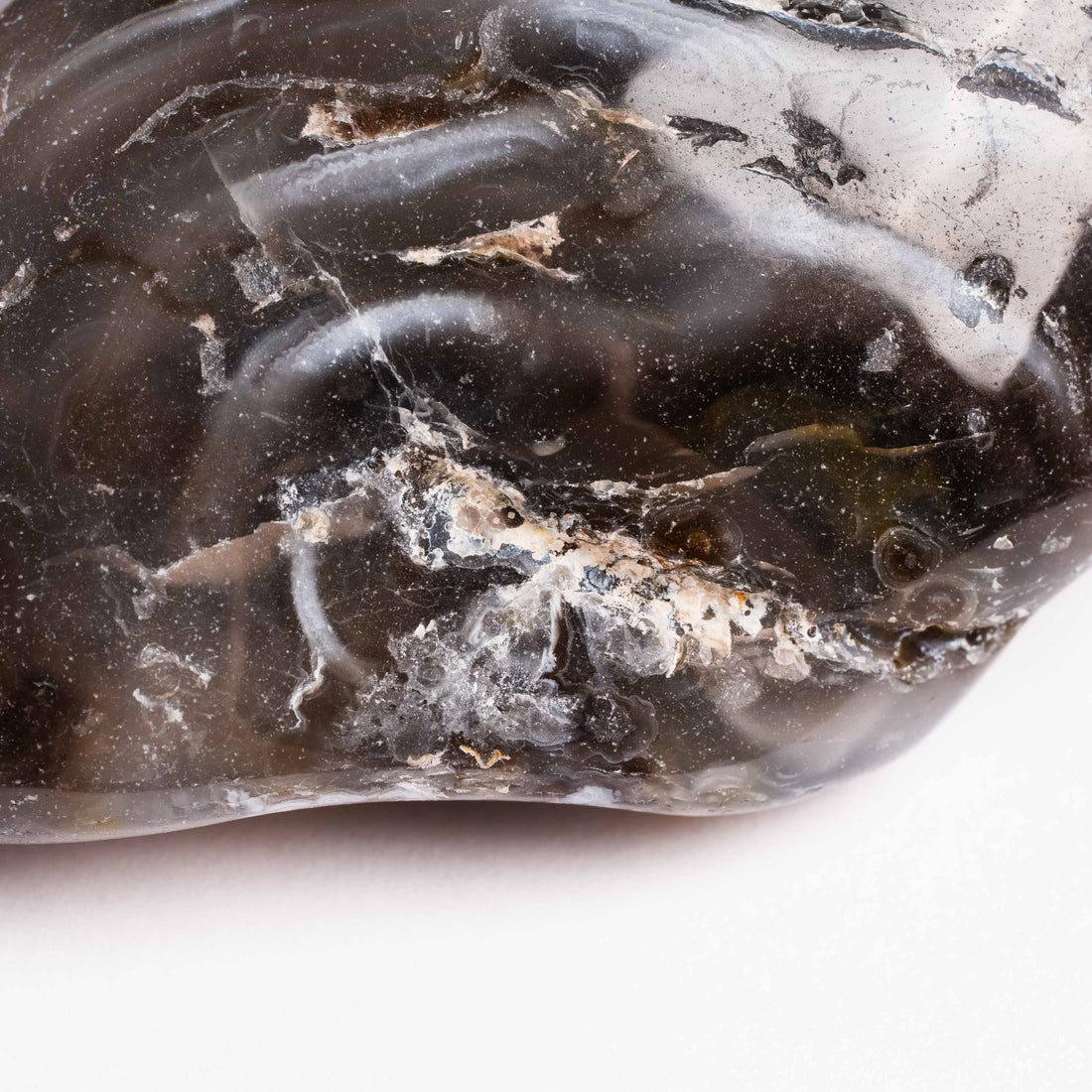 Agate, Enhydro