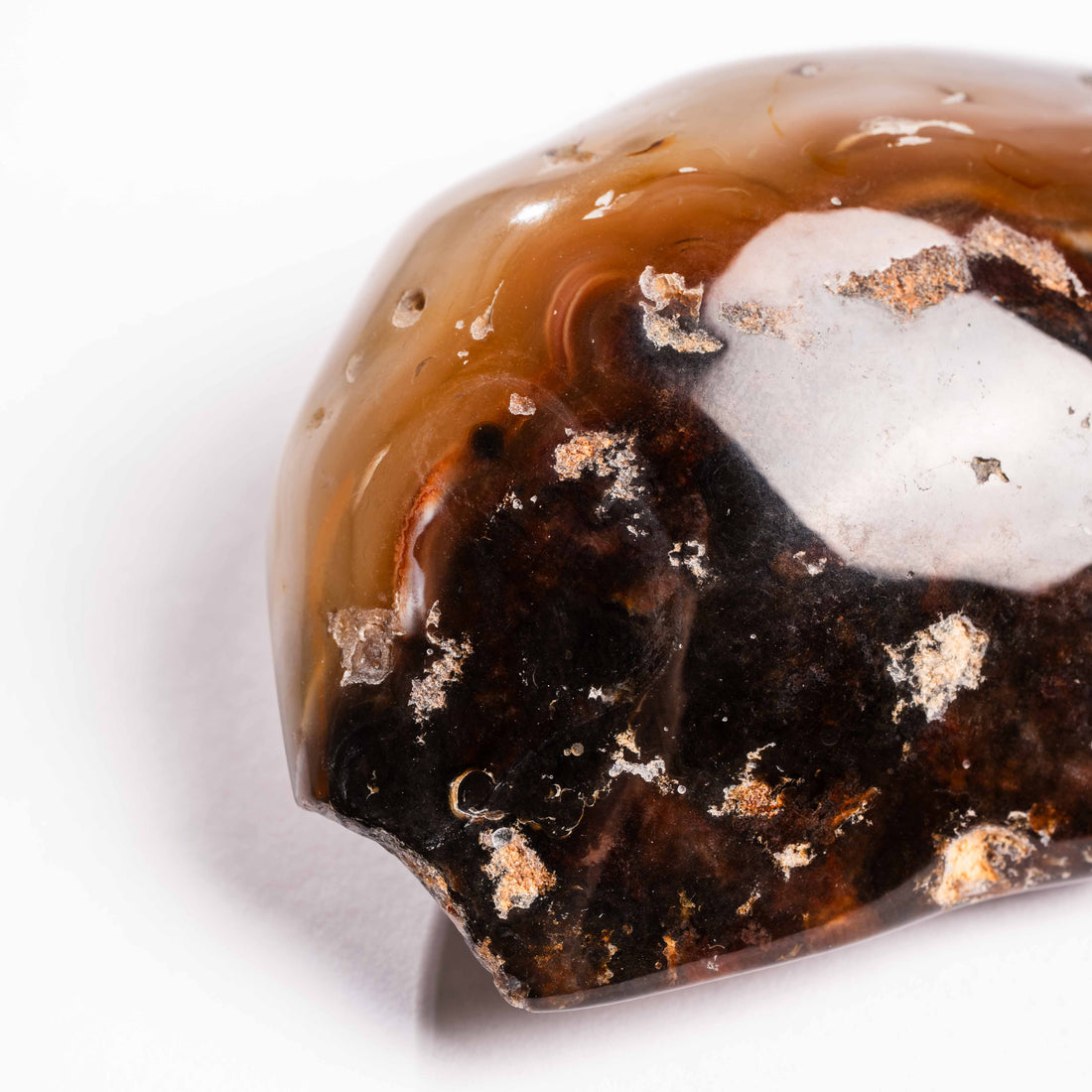 Agate, Enhydro