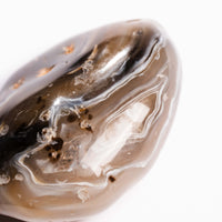 Agate, Enhydro
