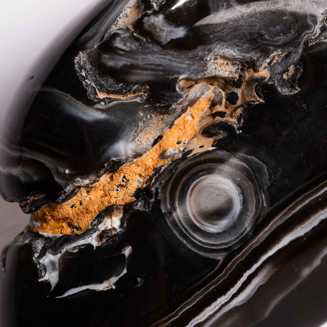 Agate, Enhydro