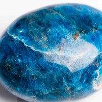 Apatite, Blue - Palm