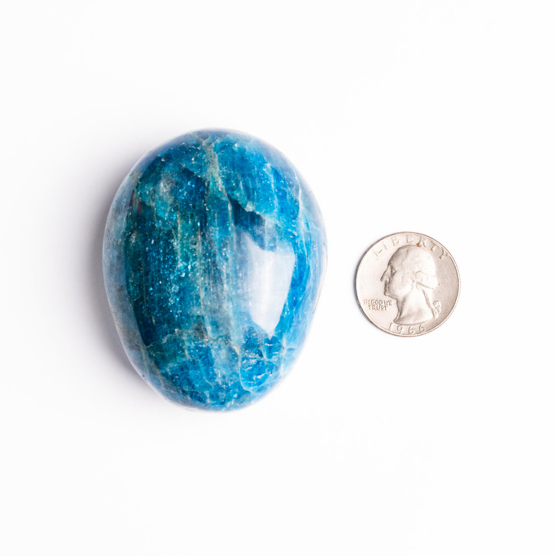 Apatite, Blue - Palm
