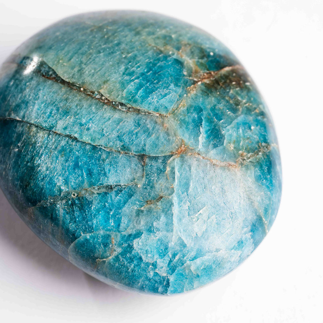 Apatite, Blue - Palm