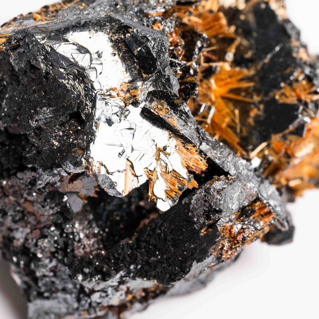 Rutile in Hematite