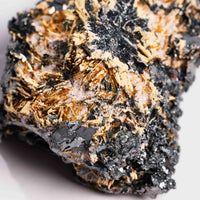 Rutile in Hematite