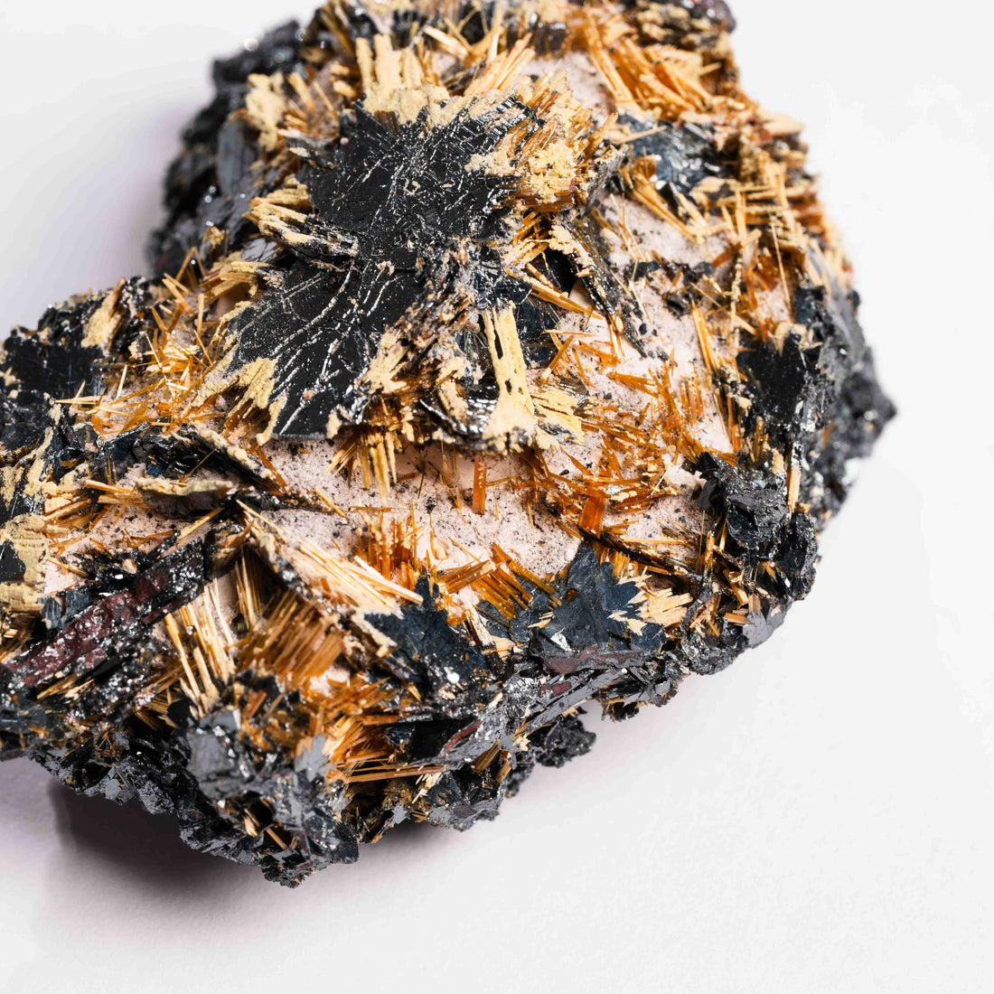 Rutile in Hematite