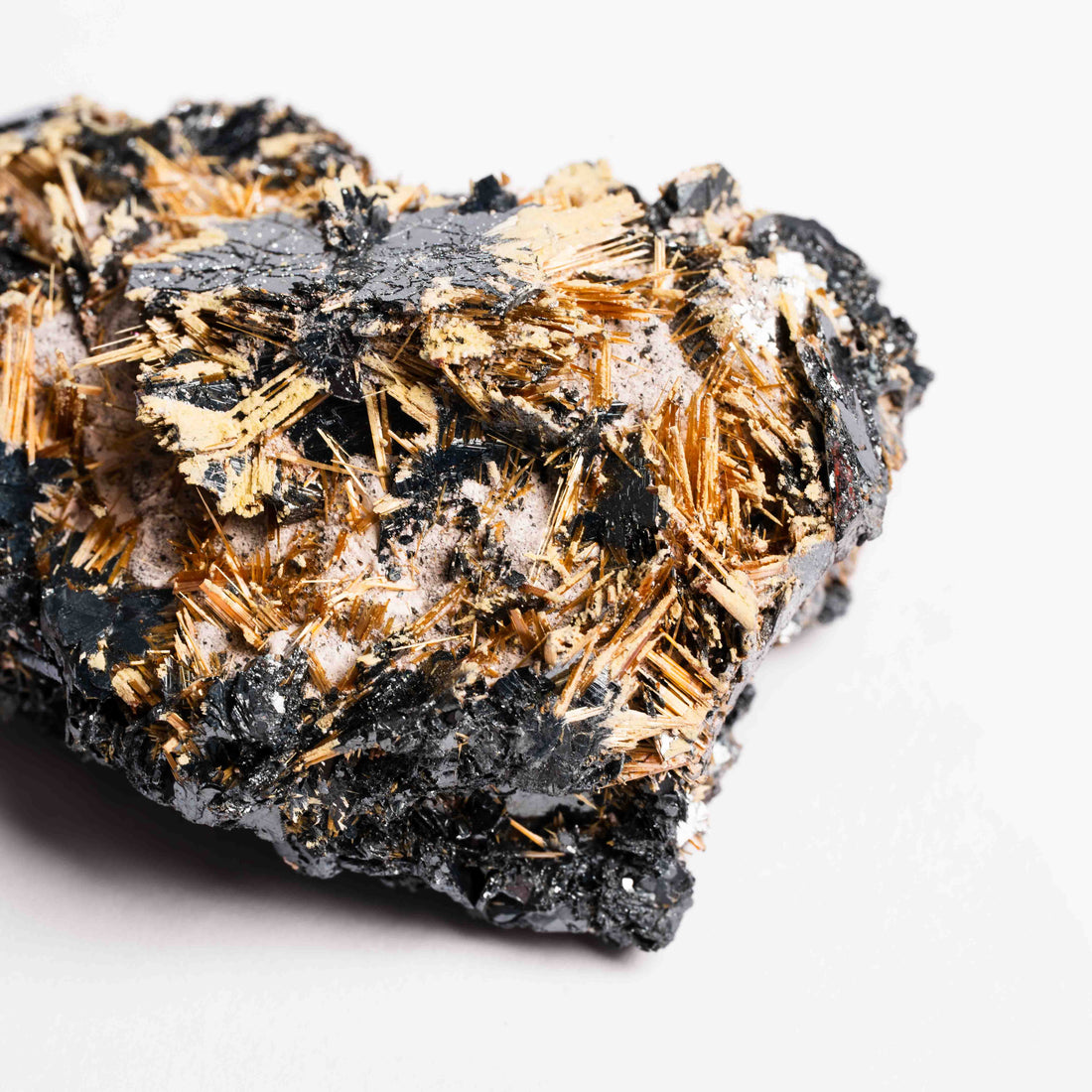 Rutile in Hematite