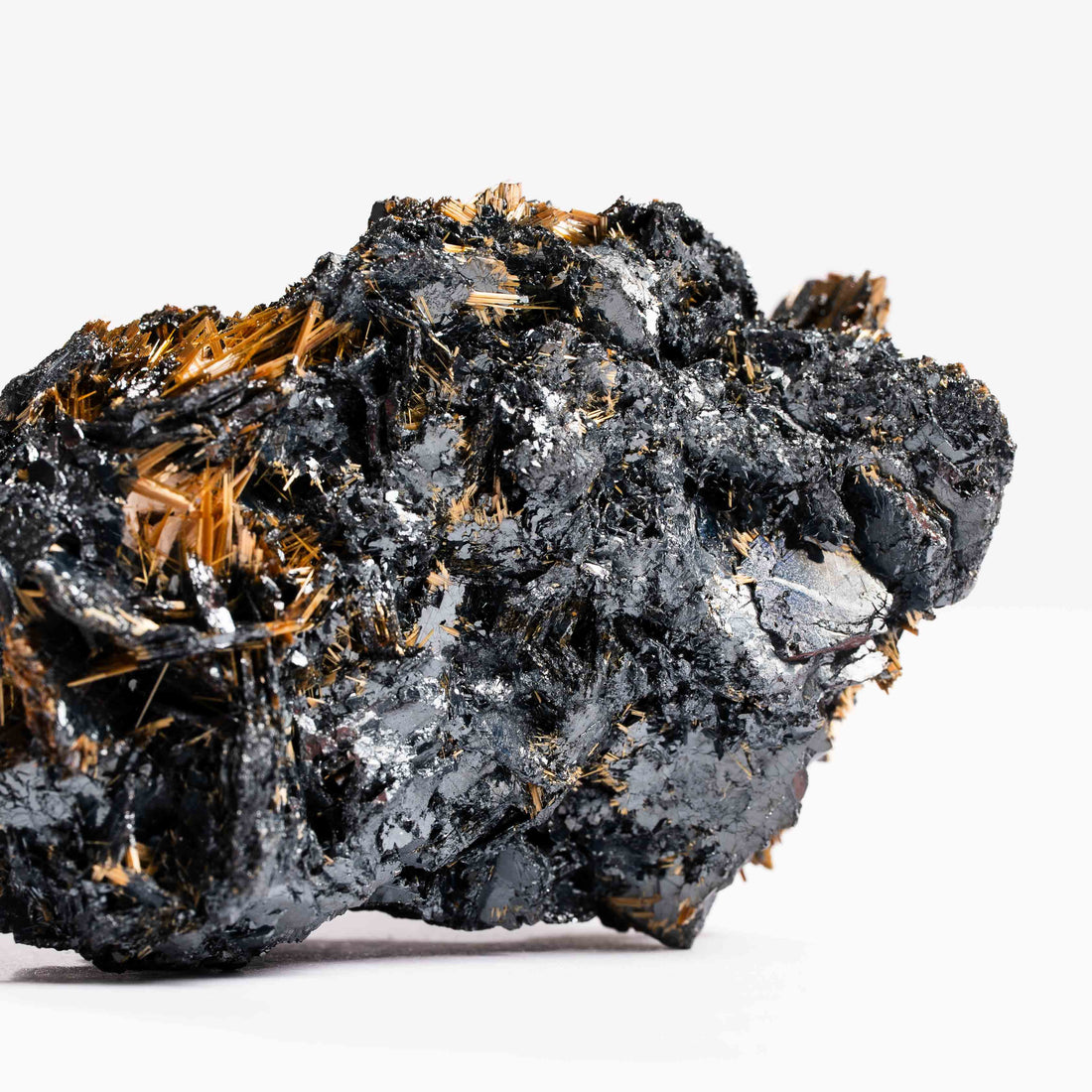 Rutile in Hematite