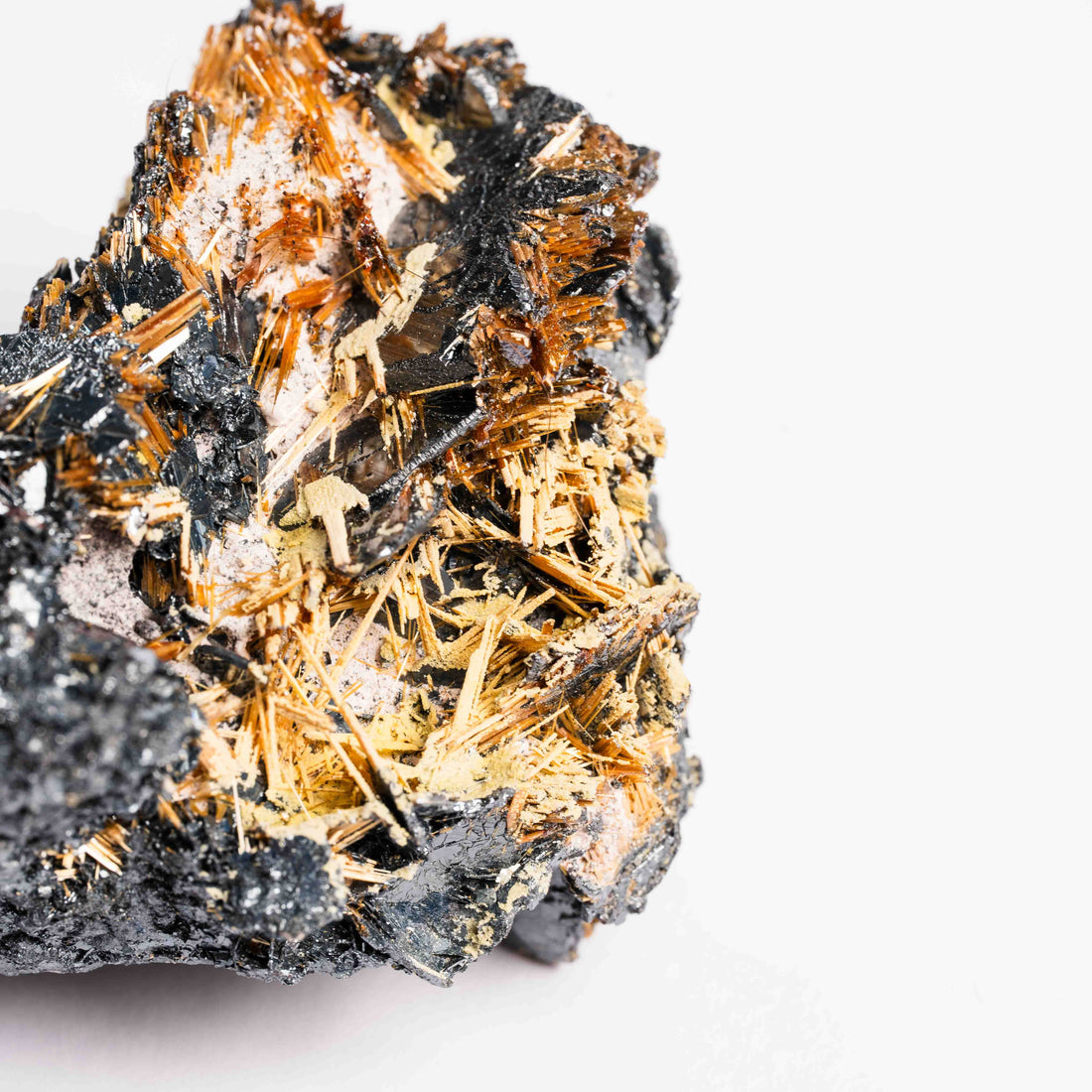 Rutile in Hematite