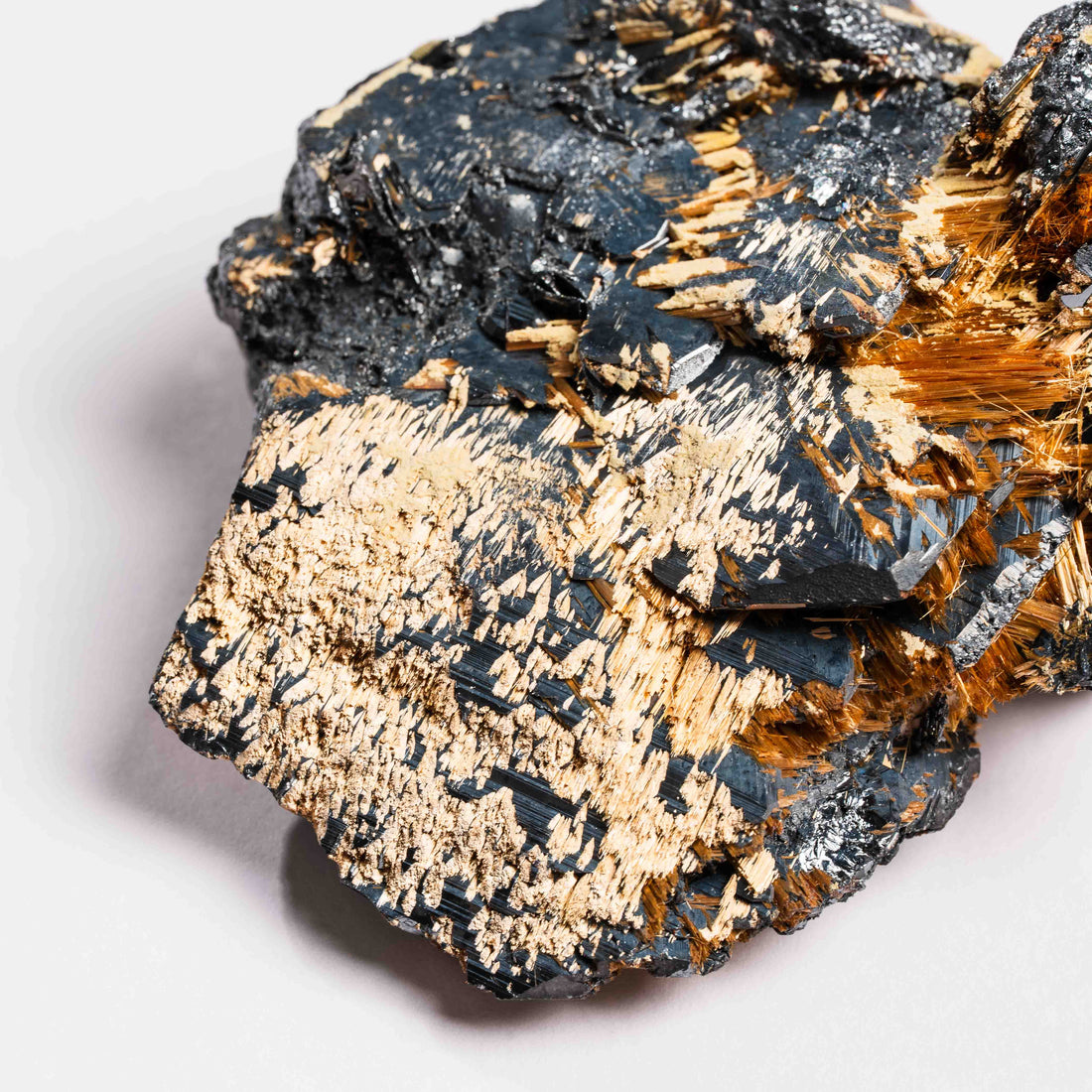 Rutile in Hematite