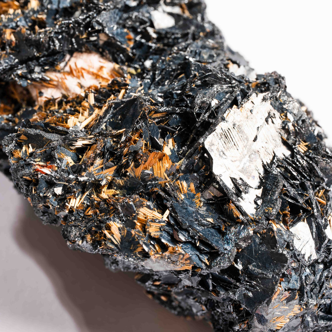 Rutile in Hematite