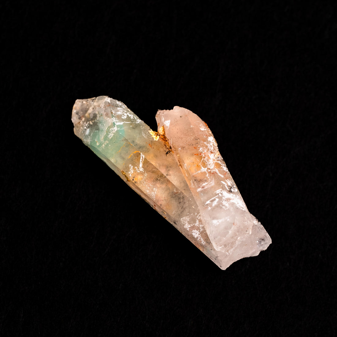 Papagoite and Ajoite in Quartz