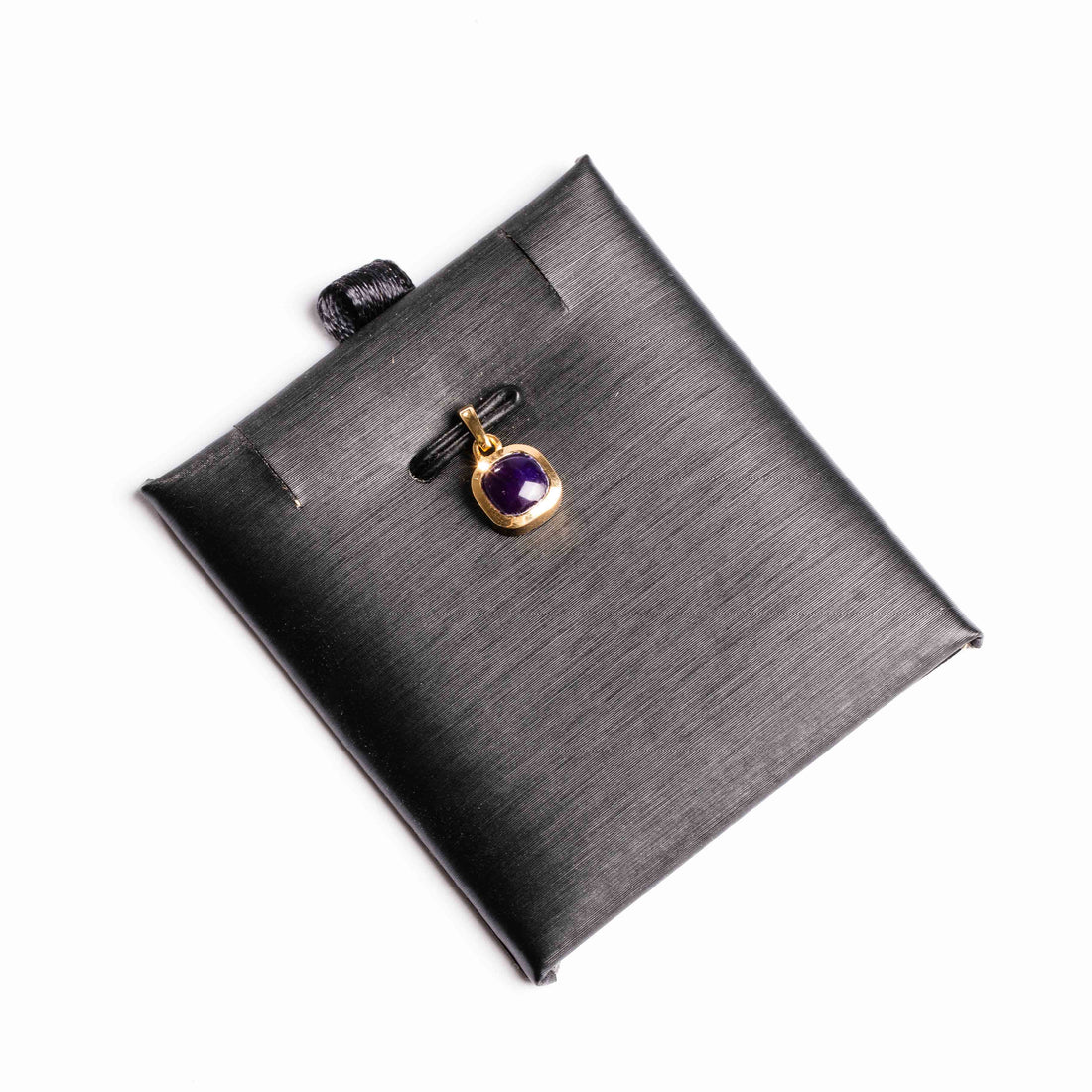 Sugilite - Pendant in Gold