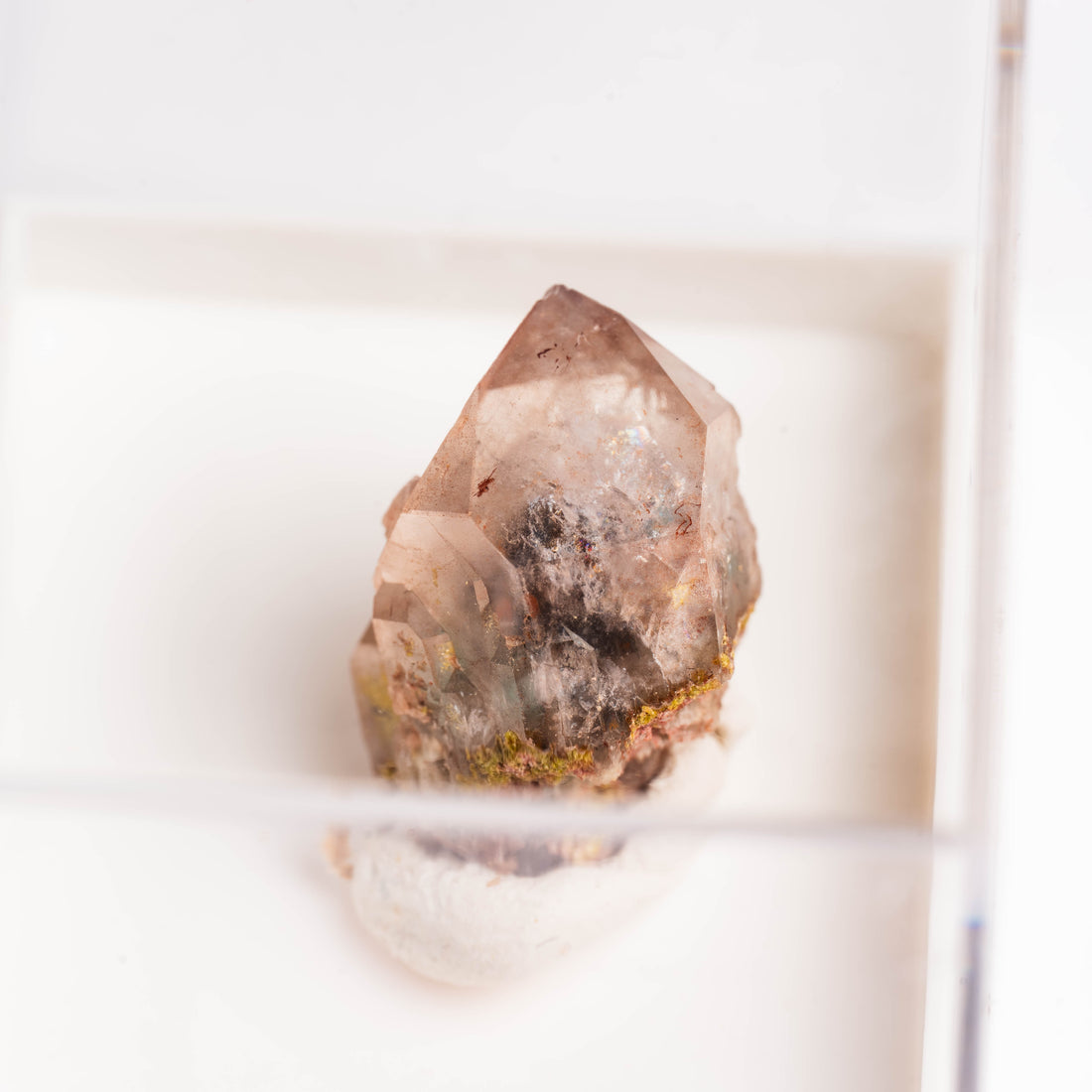 Papagoite and Ajoite in Quartz