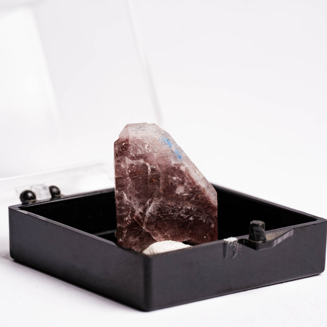 Papagoite and Ajoite in Quartz