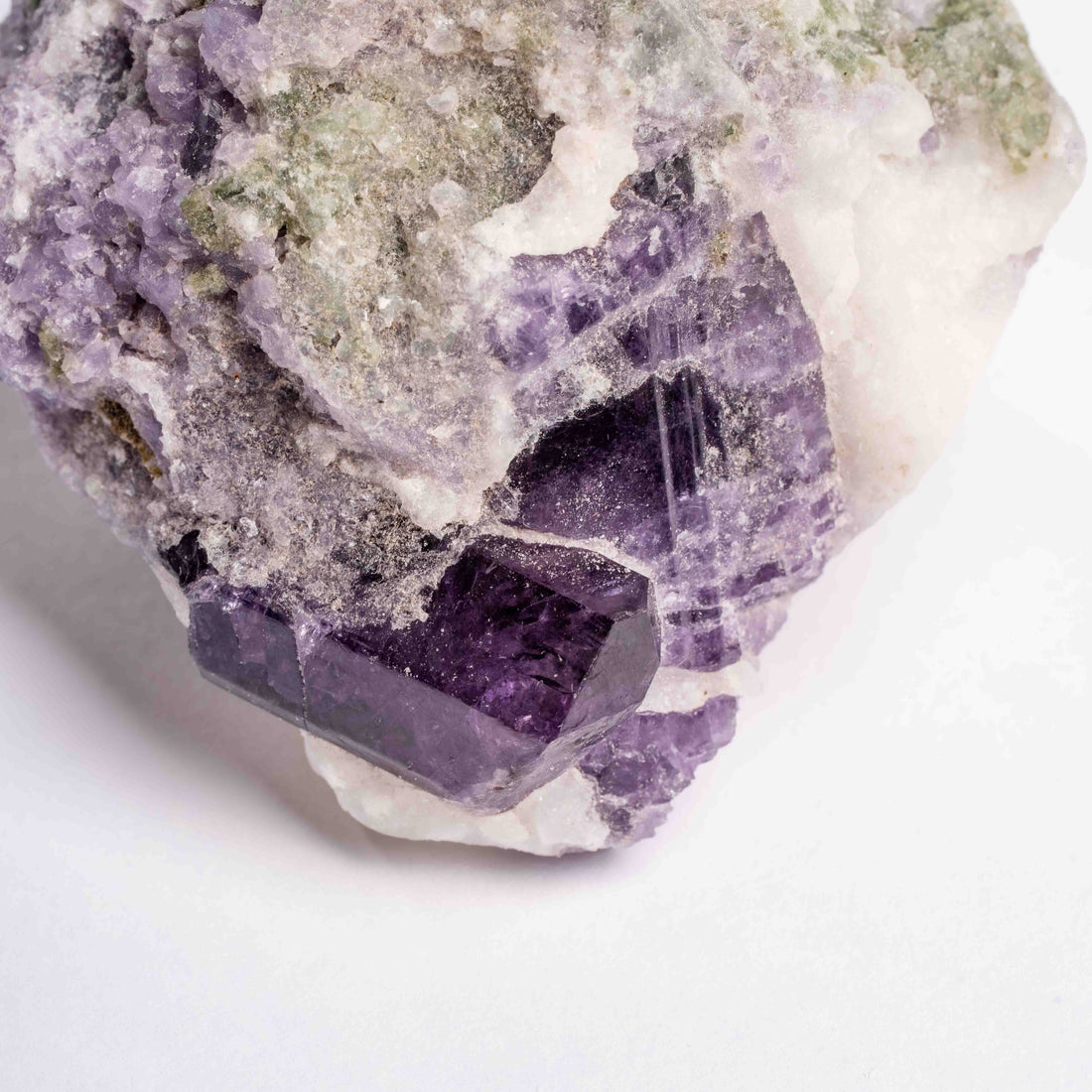 Scapolite, Purple