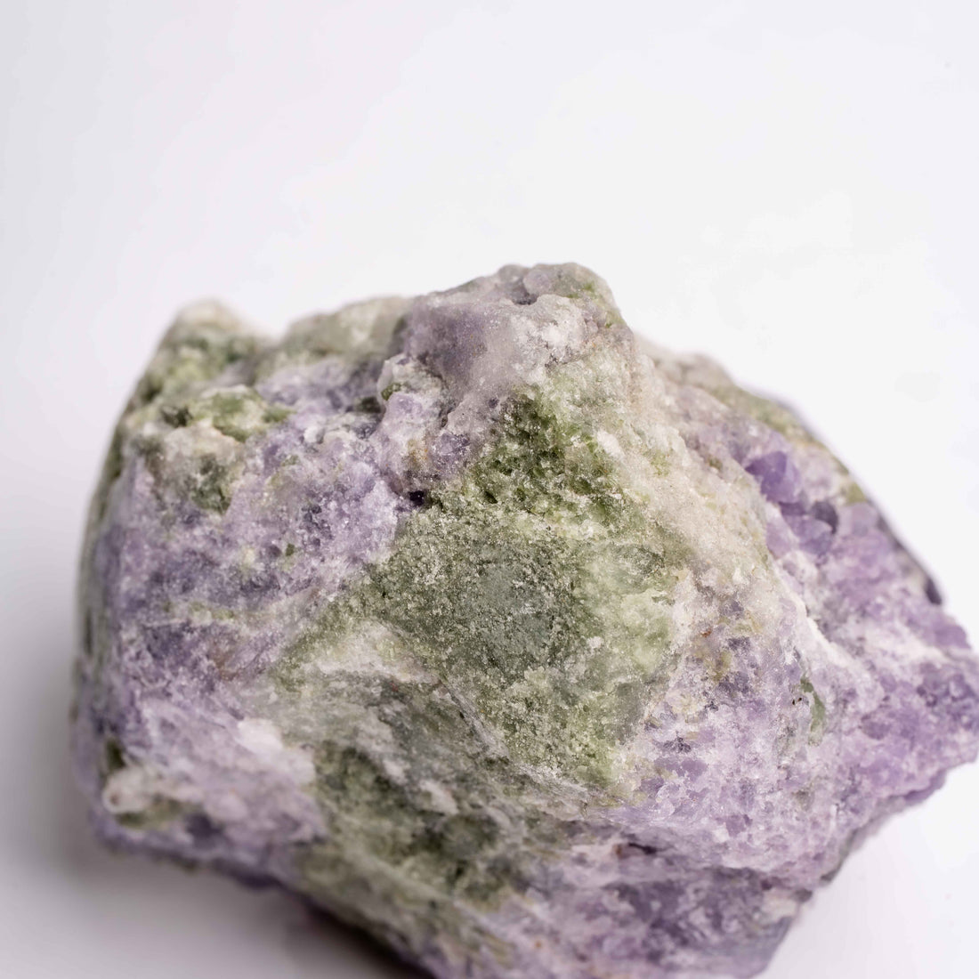 Scapolite, Purple