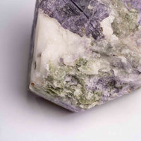 Scapolite, Purple