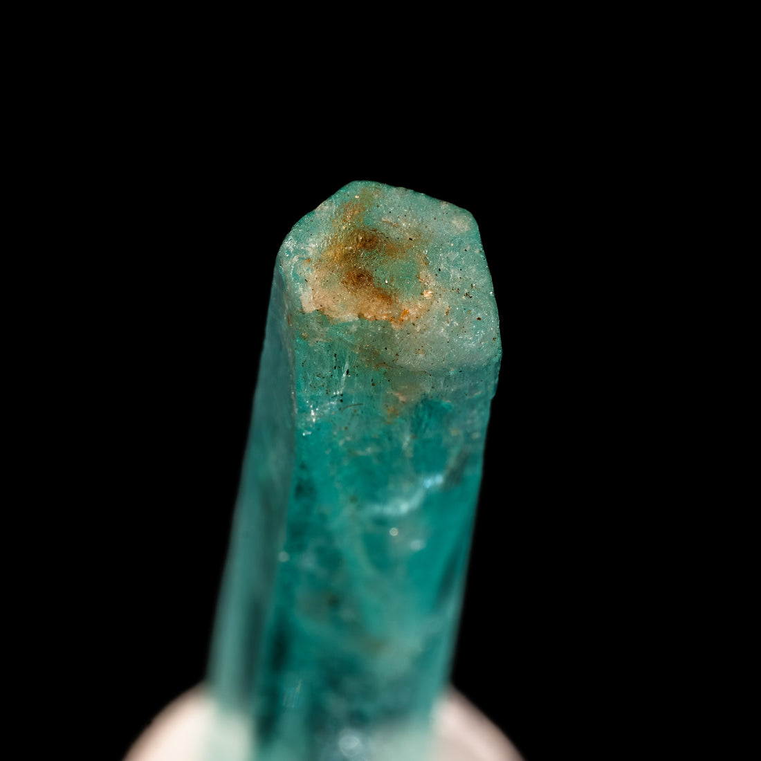 Beryl- Vanadium Rich