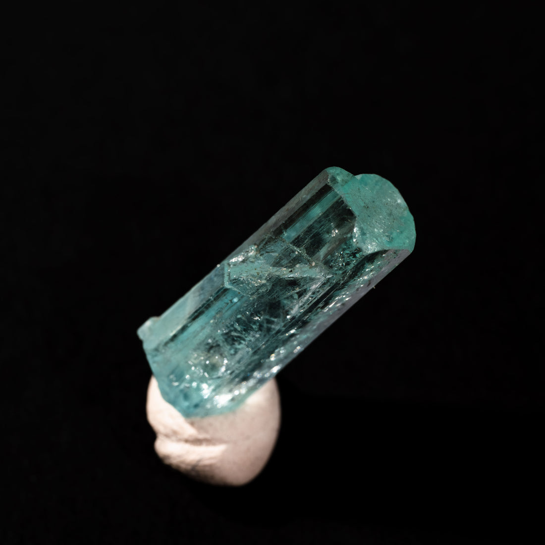 Beryl- Vanadium Rich