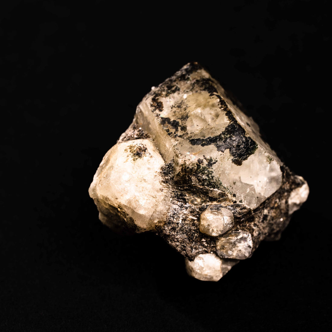 Phenakite (Phenacite)