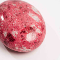 Thulite - Palm