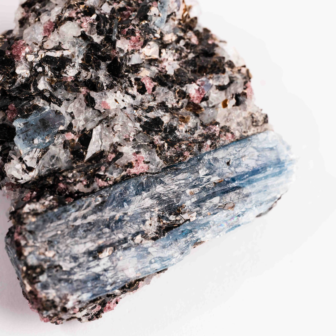 Kyanite + Garnet + Biotite Mica - Rough