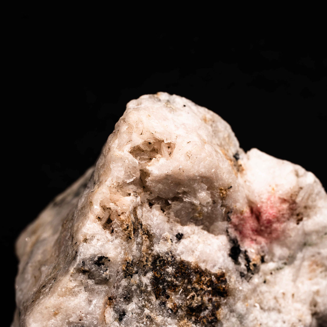 Tugtupite - Rough