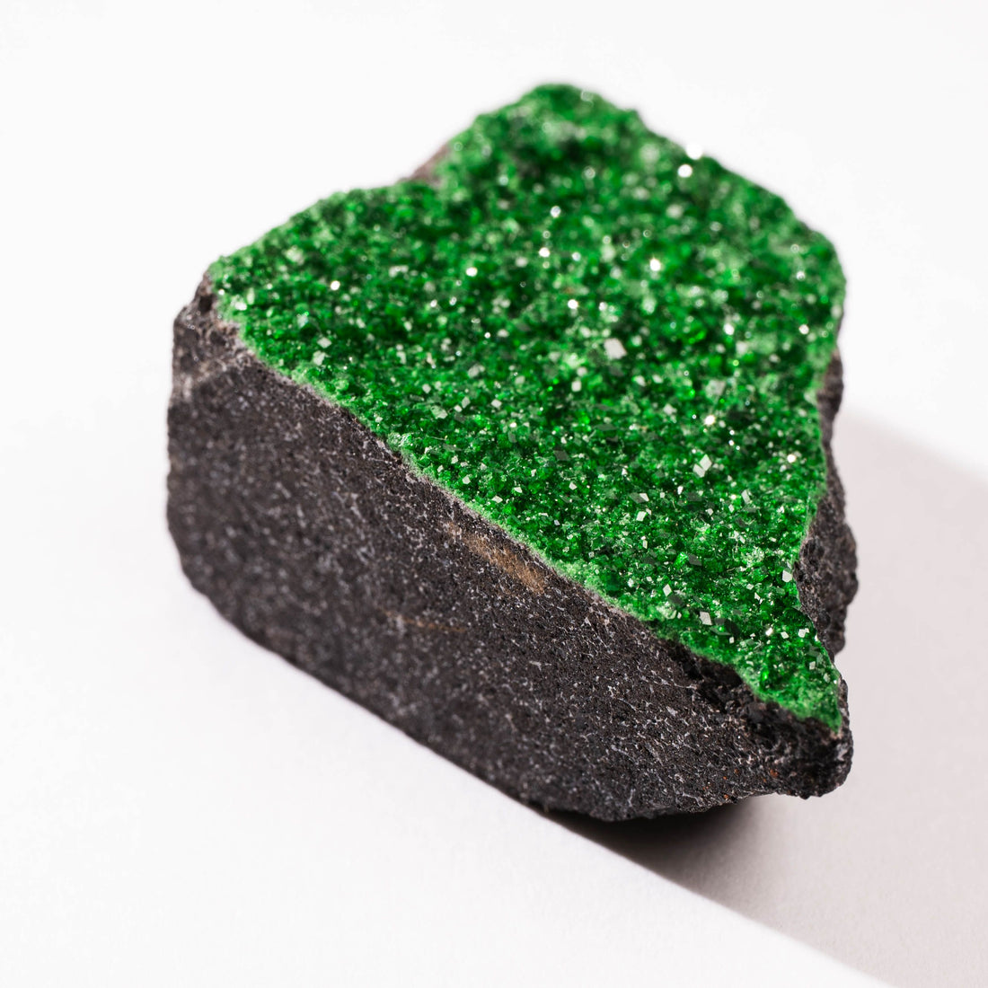 Garnet, Uvarovite - Rough