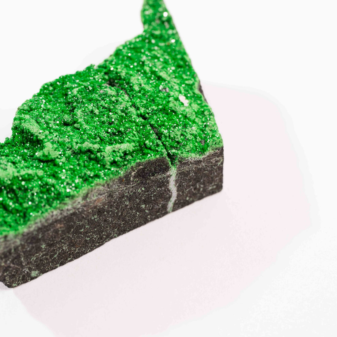 Garnet, Uvarovite - Rough