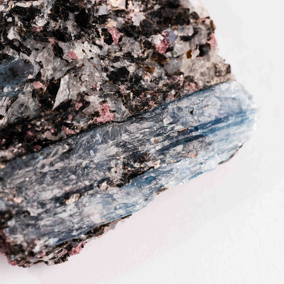 Kyanite + Garnet + Biotite Mica - Rough