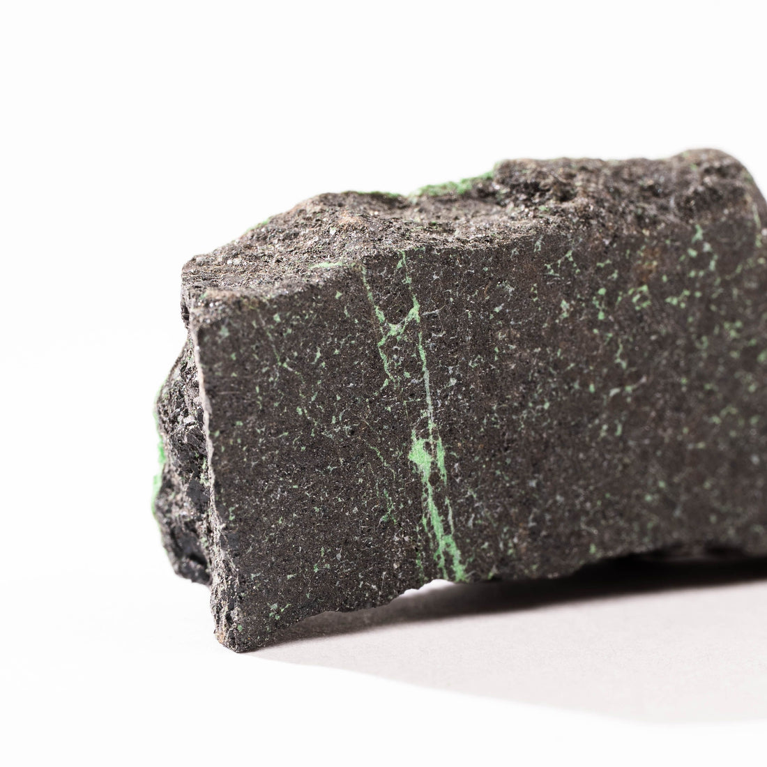 Garnet, Uvarovite - Rough