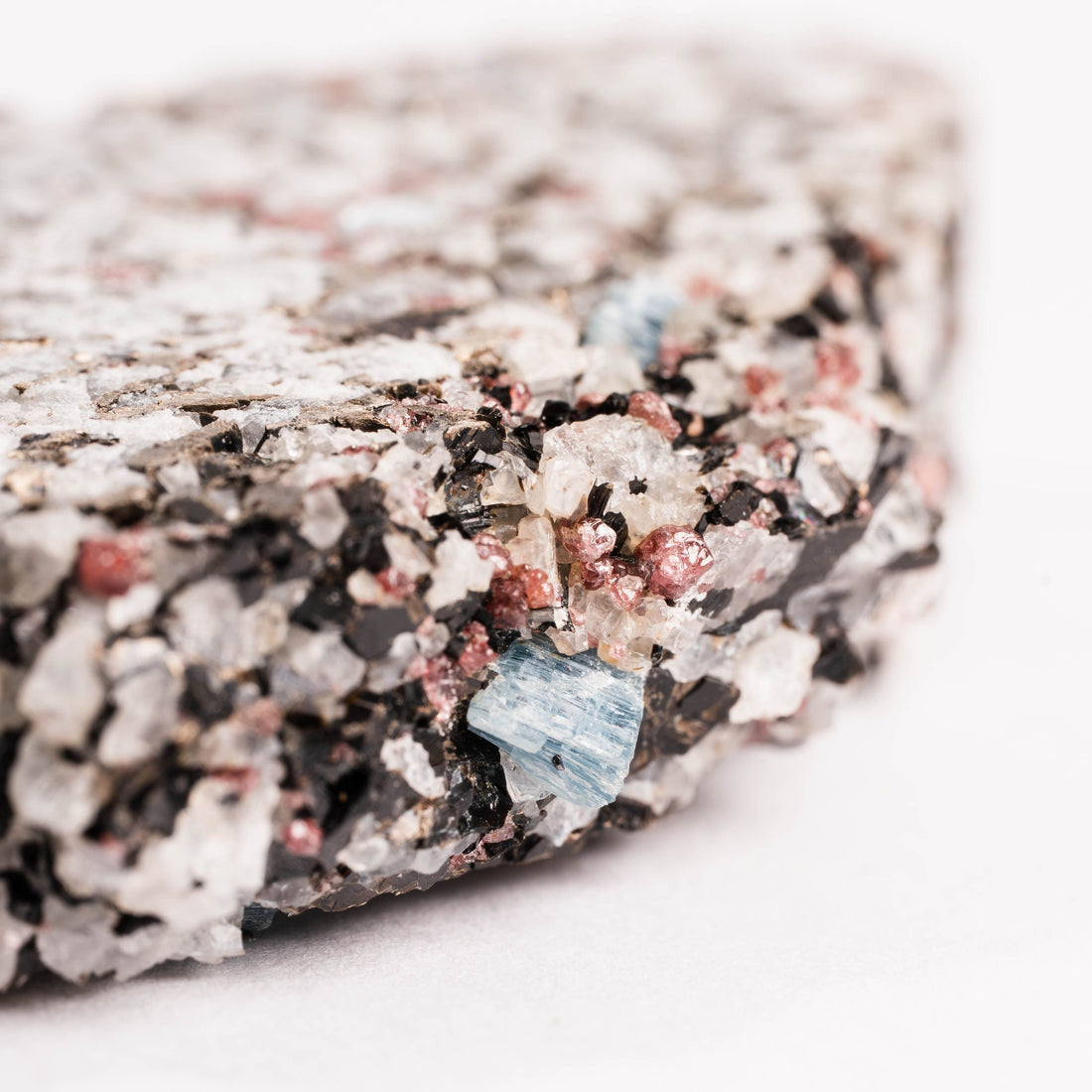 Kyanite + Garnet + Biotite Mica - Rough