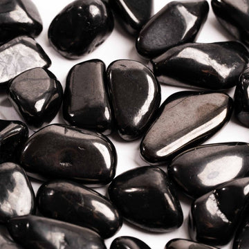 SHUNGITE