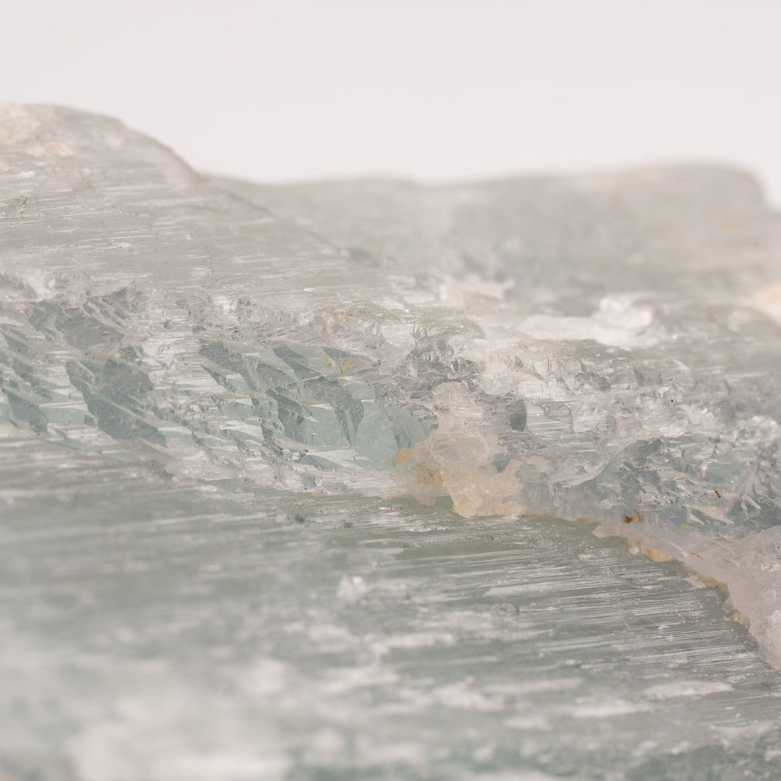 Kunzite, Green