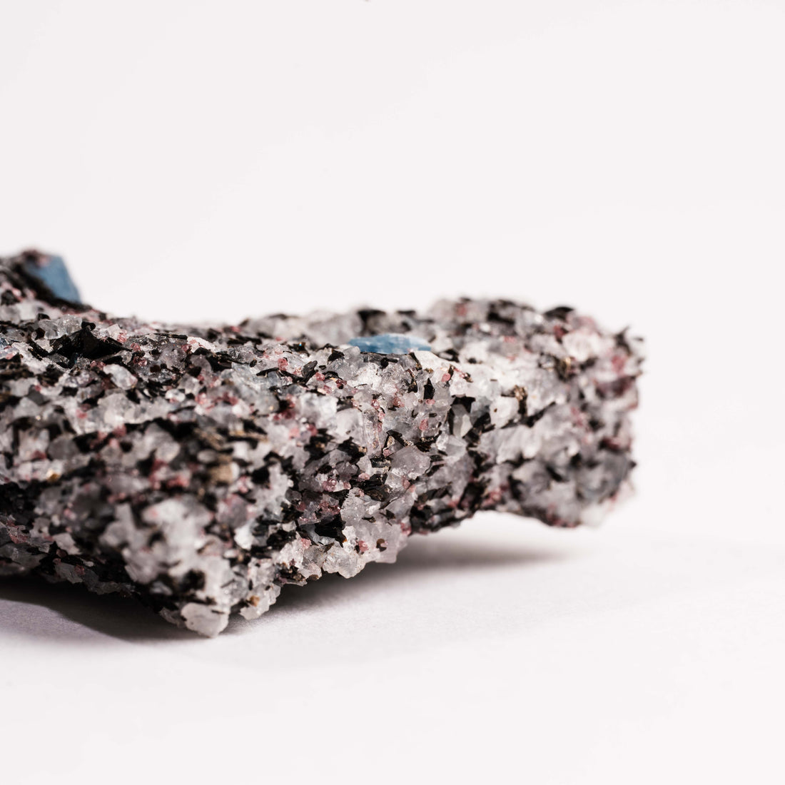 Kyanite + Garnet + Biotite Mica - Rough